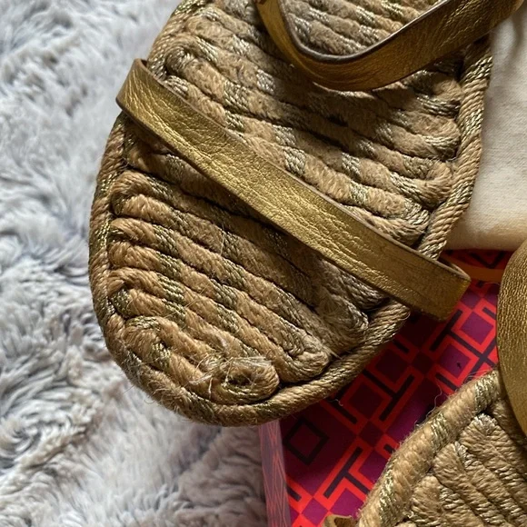Tory Burch Two Band Flat Espadrille Slide Metallic Gold with Dustbag 9.5 - Picture 5 of 13